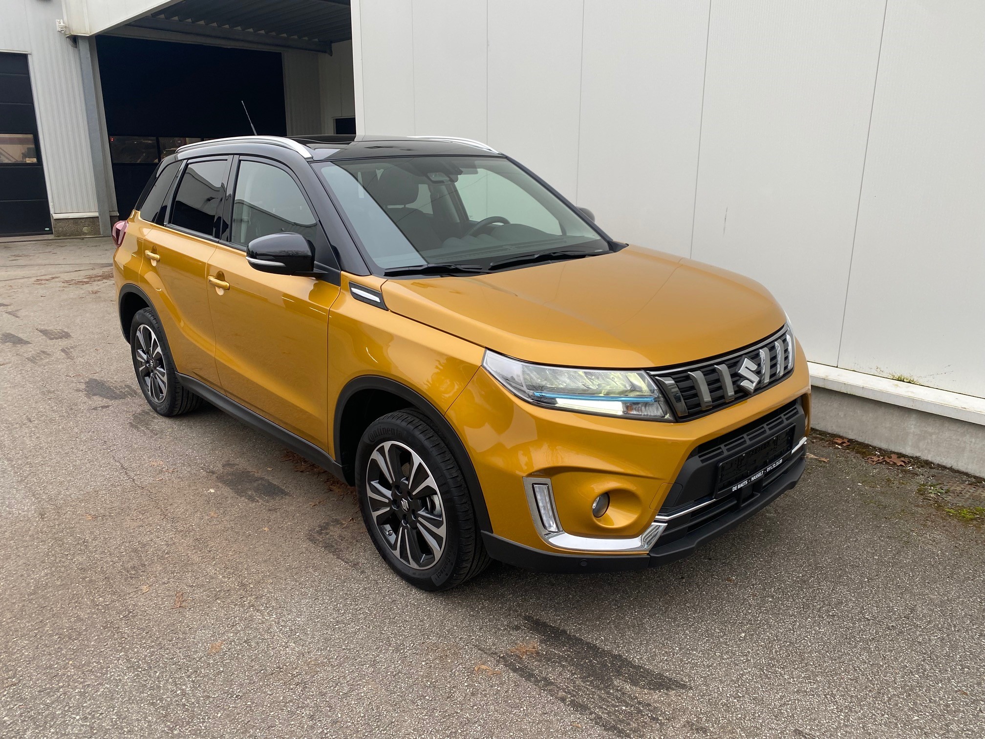 Suzuki Vitara GLX Geel 1