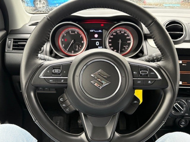 SUZUKI SWIFT WIT DEMO 6