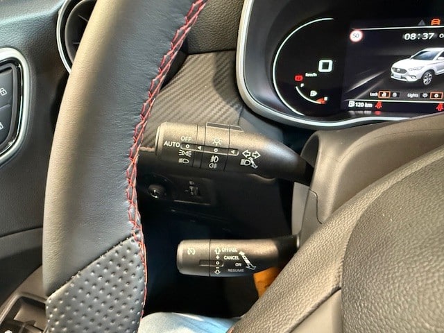 MG ZS GSR2 12